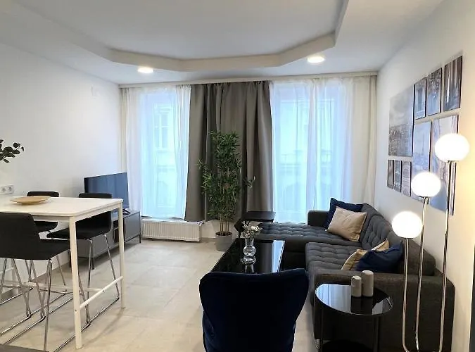 Superb Between Westbahnhof And Schloss Schonbrunn דירה וינה